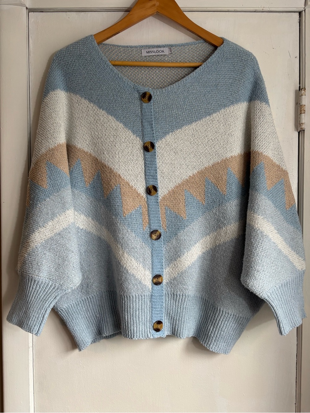 MISSLOOK Light Blue, White & Tan Geometric Button-Front Cardigan